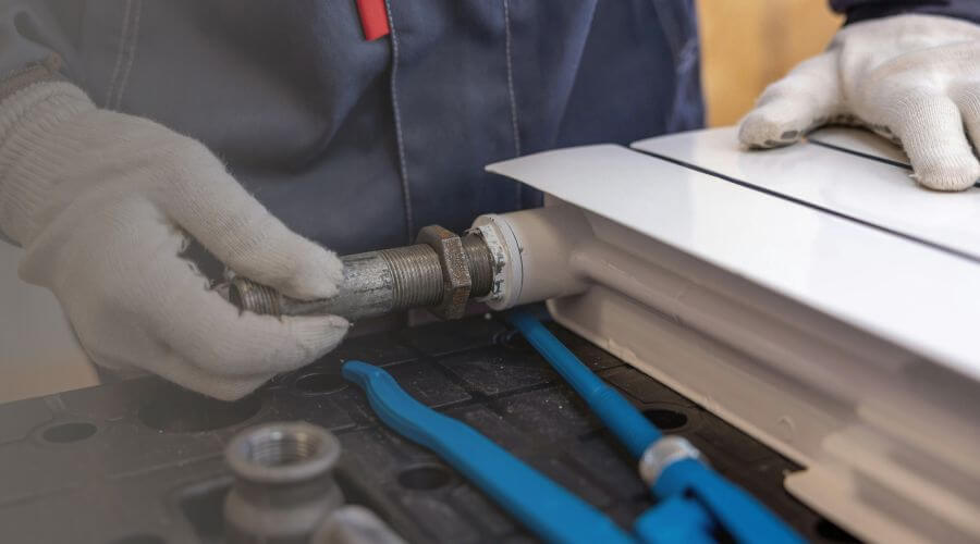 Expert burst pipe repair services in Cogswell, ND